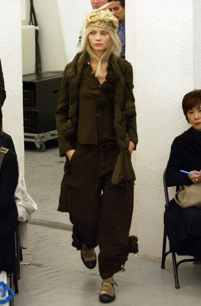 Look 13